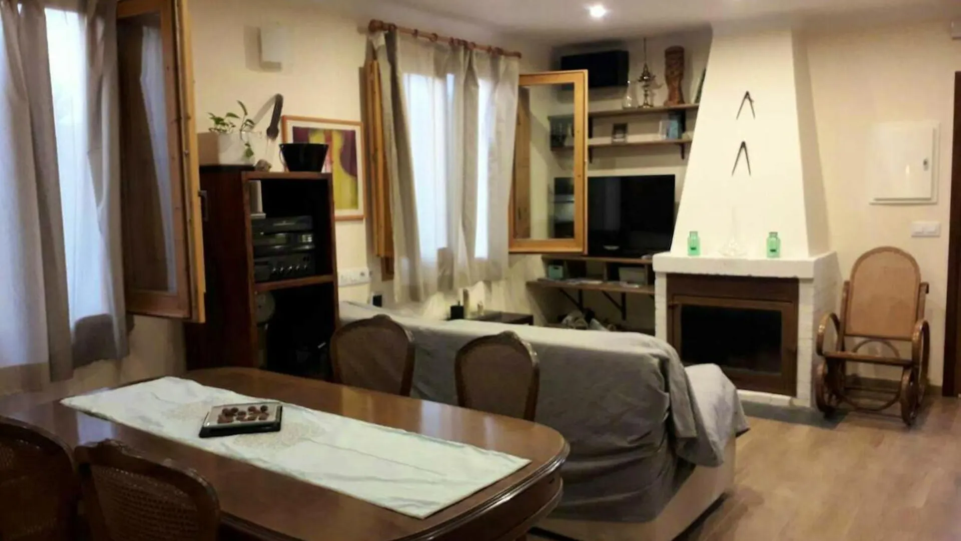 Cosy Chalet In L'Arbocar With Private Pool, 65 Sqm 巴塞罗那