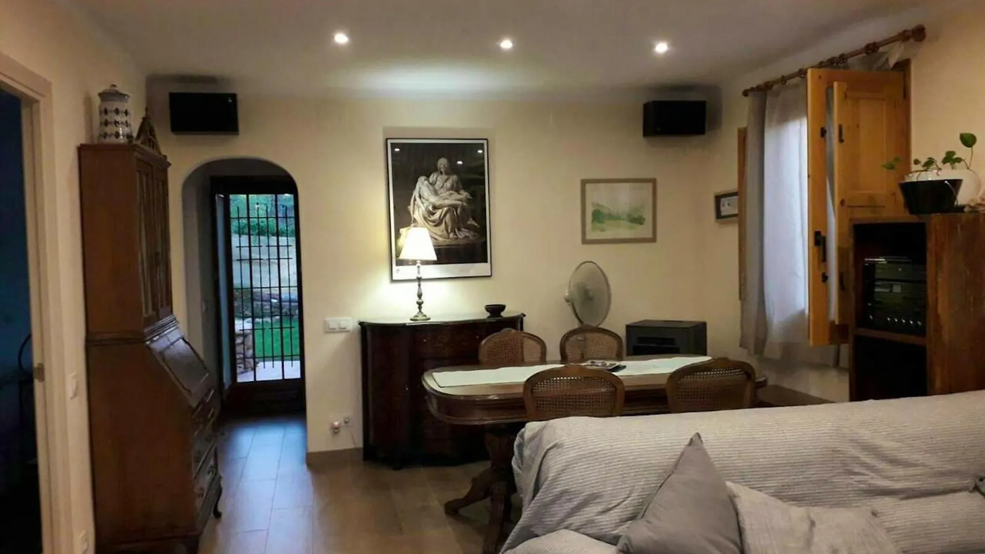 Cosy Chalet In L'Arbocar With Private Pool, 65 Sqm Barcelona Španělsko